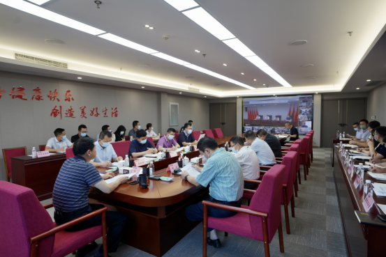 四川Z6人生就是博集团召开疫情防控工作领导小组2022年第3次会议 集团党委书记、董事长、疫情防控工作领导小组第一组长任丁主持会议并讲话