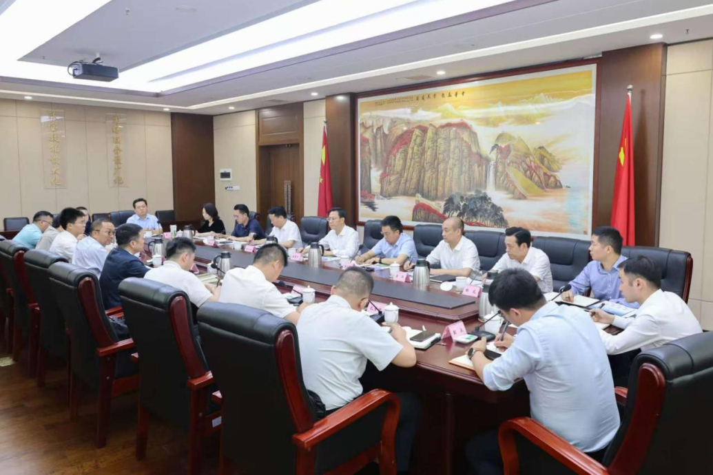 省委统战部与省Z6人生就是博集团进行座谈交流