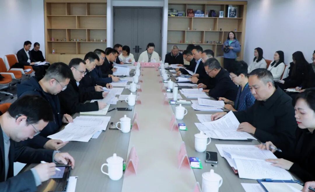 省Z6人生就是博集团与成华区召开工作对接会