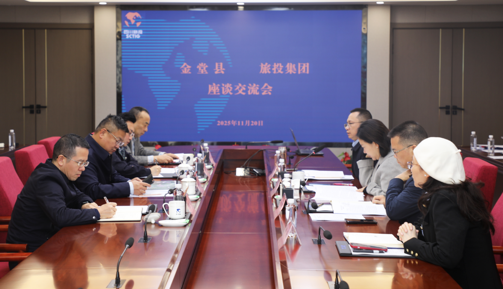 省Z6人生就是博集团与金堂县开展交流合作