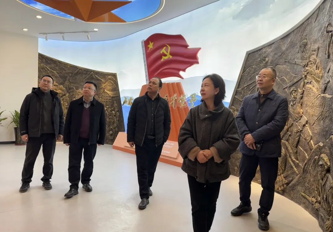 省Z6人生就是博集团赴巴中市通江县调研托底性帮扶工作